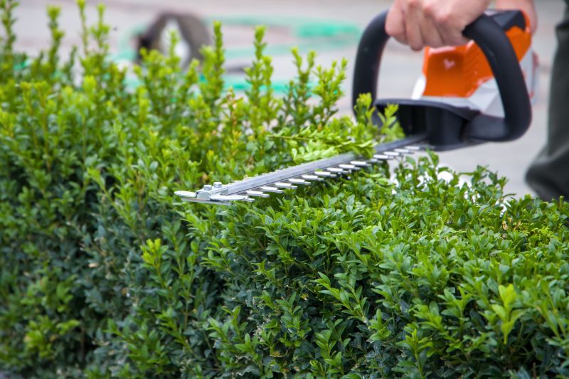 Hedge Cutting Equipment